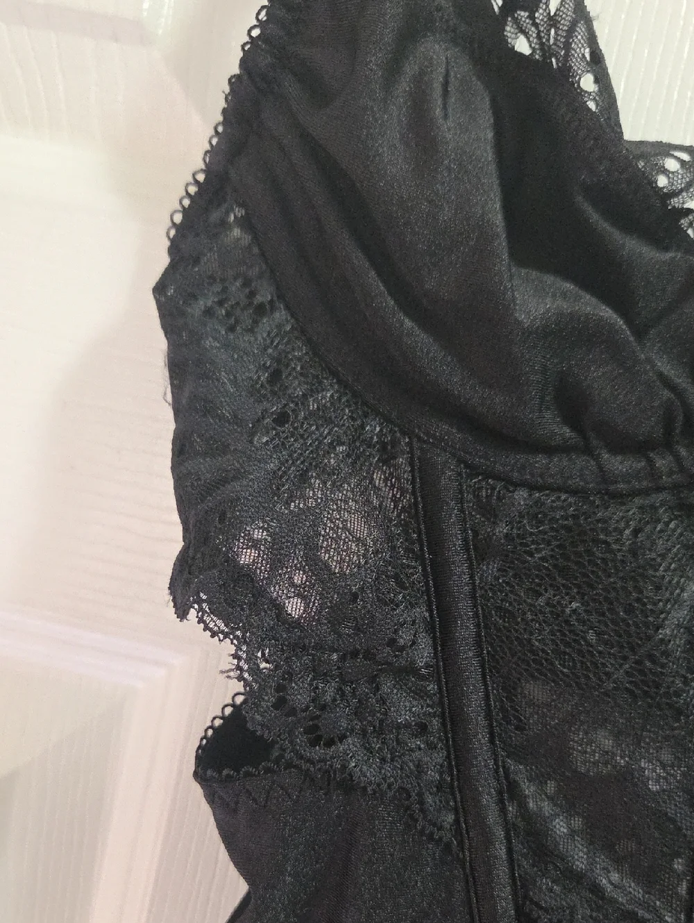 Urban Outfitters Out From Under Supernova Modern Love Black Lace Corset Bustier